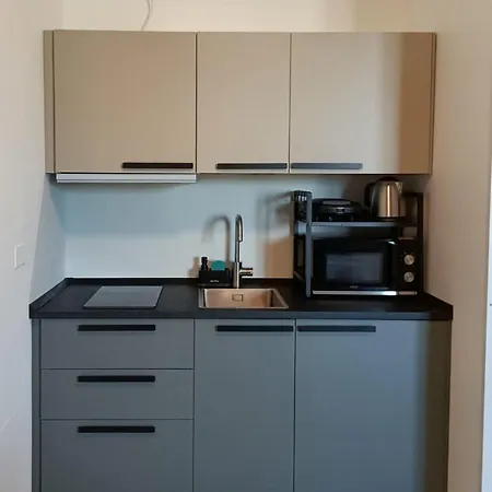 East Side Apartment *